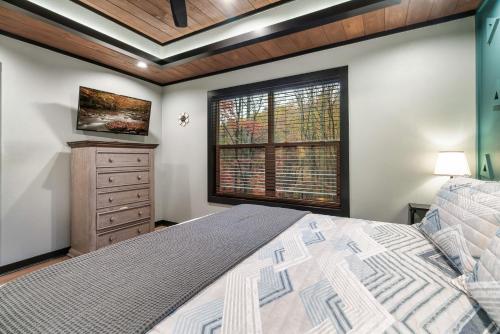 Bluff Mountain Retreat photo 27