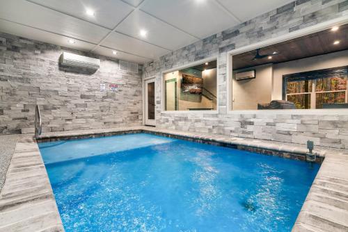 Bluff Mountain Retreat photo 11