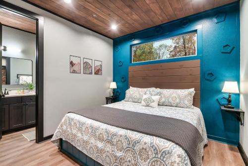 Bluff Mountain Retreat photo 36