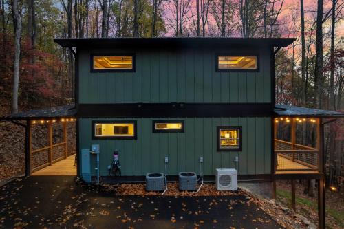 Bluff Mountain Retreat photo 34