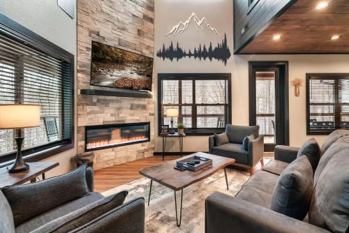Bluff Mountain Retreat photo 7