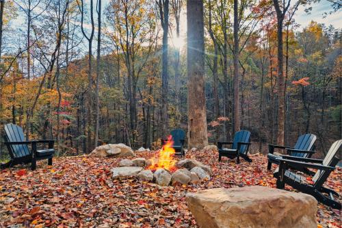 Bluff Mountain Retreat photo 55