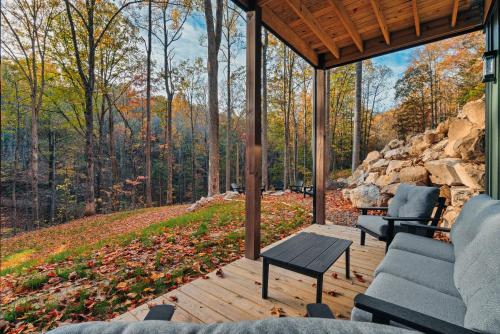 Bluff Mountain Retreat photo 58