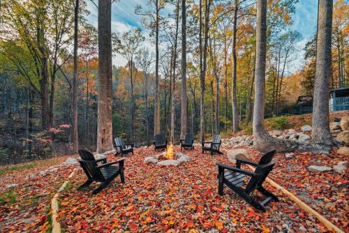 Bluff Mountain Retreat photo 13