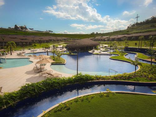 Bazén v ubytování Morro dos Anjos Águas Quentes Hotel Resort OFICIAL nebo v jeho okolí