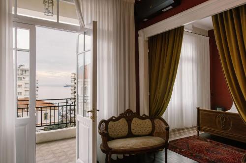 Historic Sea View Apartment, Downtown Thessaloniki