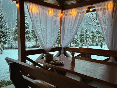 садиба В ГОРАХ у Аліни im Winter