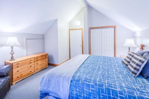 Кровать или кровати в номере Relax at The Mountaintop Chalet