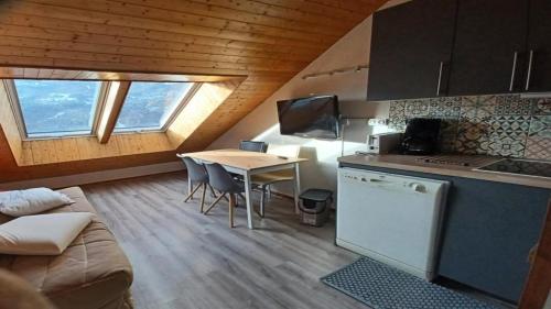 Résidence Les Anémones - Chaleureux Appartement de montagne 4 pers MAE-1921