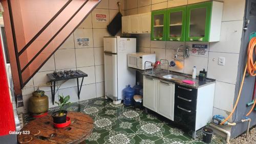 Kuchyň nebo kuchyňský kout v ubytování Apartamentos Vips