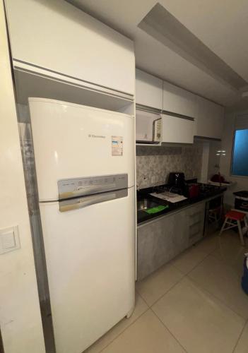 Kuchyň nebo kuchyňský kout v ubytování Apartamento completo ideal samambaia 2 quartos