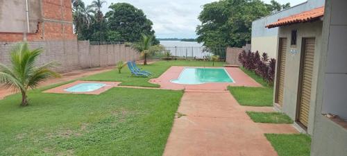 Kolam renang di atau dekat dengan Otimo rancho com churrasqueira - Miguelopolis SP