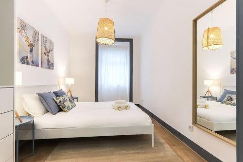 Lisbon Typical 2 Charming Flat by Homeful Homes