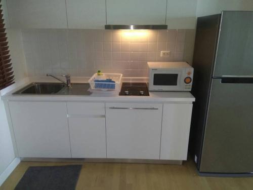 Dapur atau dapur kecil di 1703 - Hua Hin Two Bedrooms Two Bathrooms with Panorama Sea View 17th Top Floor