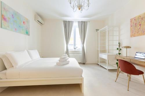 Hostly-The Happya Charme Suite