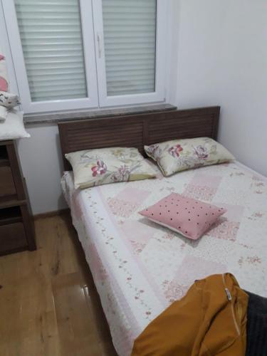 Apartments with parking space Zadar - 23692