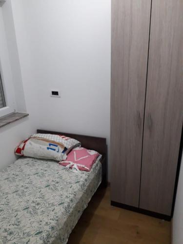 Apartments with parking space Zadar - 23692