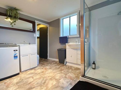 Kuchyň nebo kuchyňský kout v ubytování The Bushmill Cottage