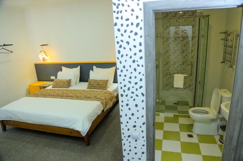 Bilik mandi di ART SAMARQAND hotel