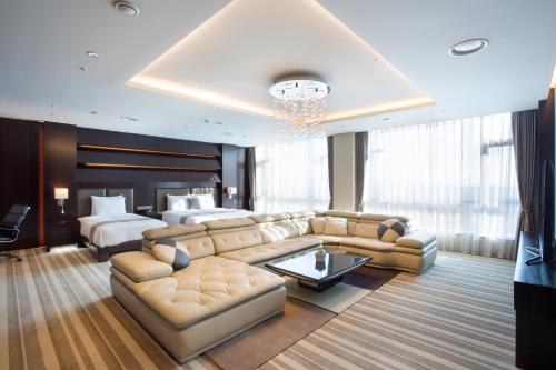 Posezení v ubytování I Square Hotel
