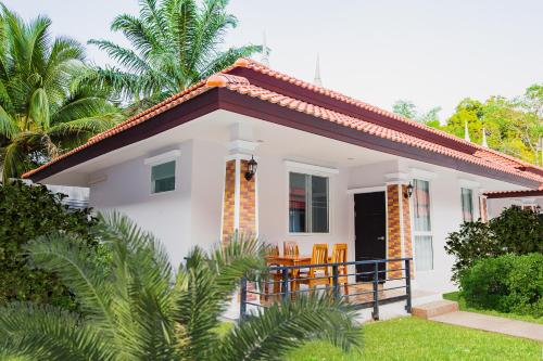 Lux Family Villas Krabi Ao Nang — Property building