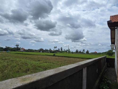 Landskap semula jadi dekat dengan vila ini
