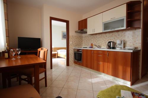 Φωτογραφία από το άλμπουμ του Apartments Ivana σε Baška Voda