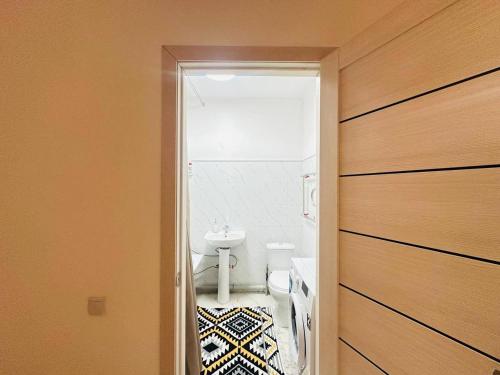 Vannituba majutusasutuses Квартира для больших групп путешественников рядом с жд вокзалом и аэропортом