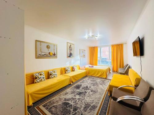 Voodi või voodid majutusasutuse Квартира для больших групп путешественников рядом с жд вокзалом и аэропортом toas