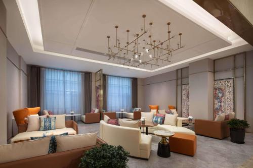 Ruang duduk di Doubletree By Hilton Altay Fuyun