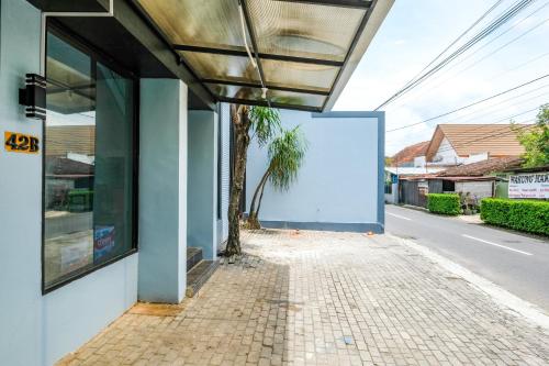 Φωτογραφία από το άλμπουμ του Urbanview Hotel Grand Surya Yogyakarta σε Timuran