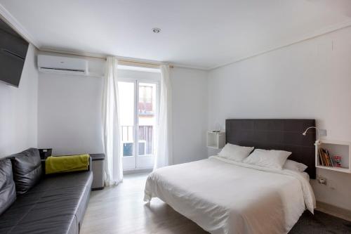 Flat in Madrid Malasaña, Plaza España