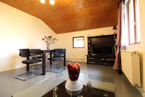 Photo de la galerie de l'établissement Le Saint Georges à Aydoilles dans les Vosges, à Aydoilles