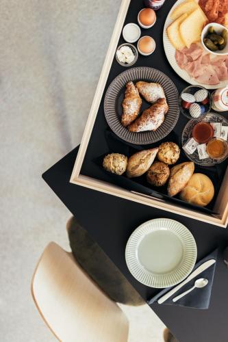 Jídlo v aparthotelu nebo okolí