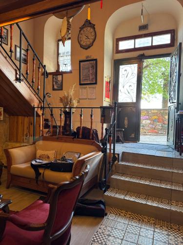 Gambar di galeri bagi Olivia1845 Guest House Ayvalık Over 16 Years Old di Ayvalık