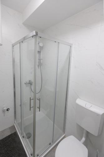 Um banheiro em KAME apartmani 亀