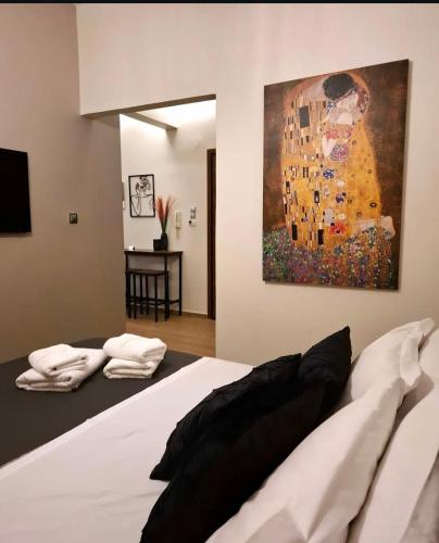 Stay in Athens -iris