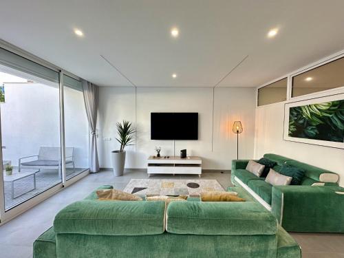 Quarteira Deluxe 1 With Pool by Homing