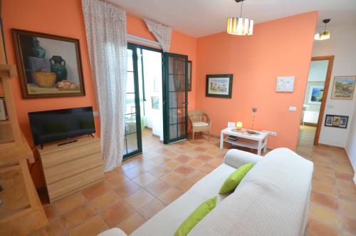 Casa Ana Rosa Good location & Close to the beach