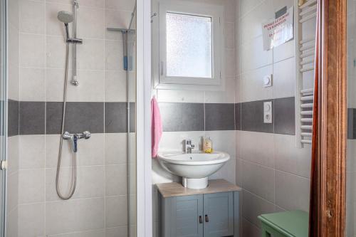 Bilik mandi di Petite maison à la campagne