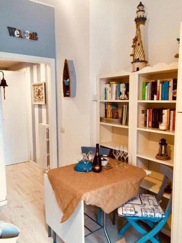Biblioteca en la casa vacacional