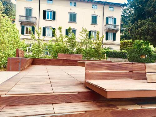 Un jardín fuera de H&H I Bravi