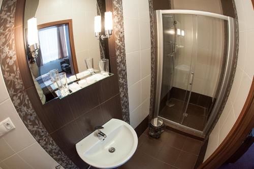 Kúpeľňa v ubytovaní Garni Hotel Branc
