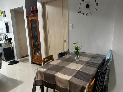 Η κουζίνα ή μικρή κουζίνα στο Sea Residence MOA Prime Stephen Abella