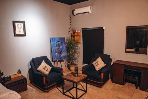 Un lugar para sentarse en The Artist Residence