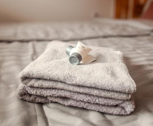 Postel nebo postele na pokoji v ubytování APARTMA JEREBIKA ŠT. 20