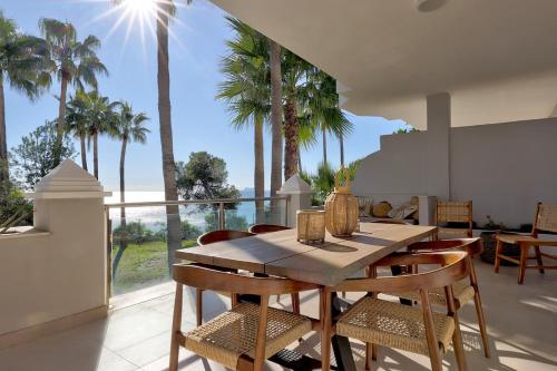 Apartment Diez in Estepona spacious balcony and sea view