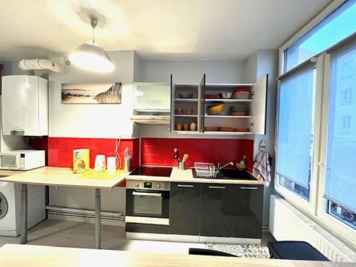 Photo de la galerie de l'établissement C&C spacious central 3 bedrooms, à Saint-Étienne