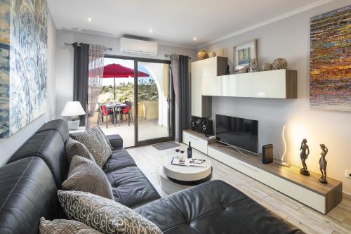 Modern seaview beach apartment nr 805