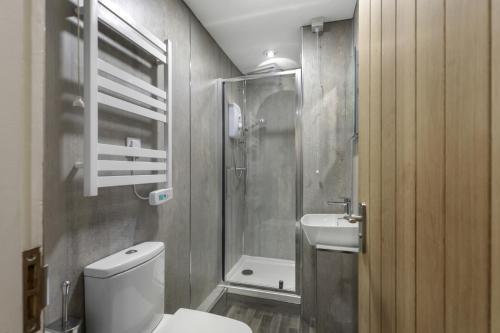 Et badeværelse på Fishermans Nook - North East Escapes